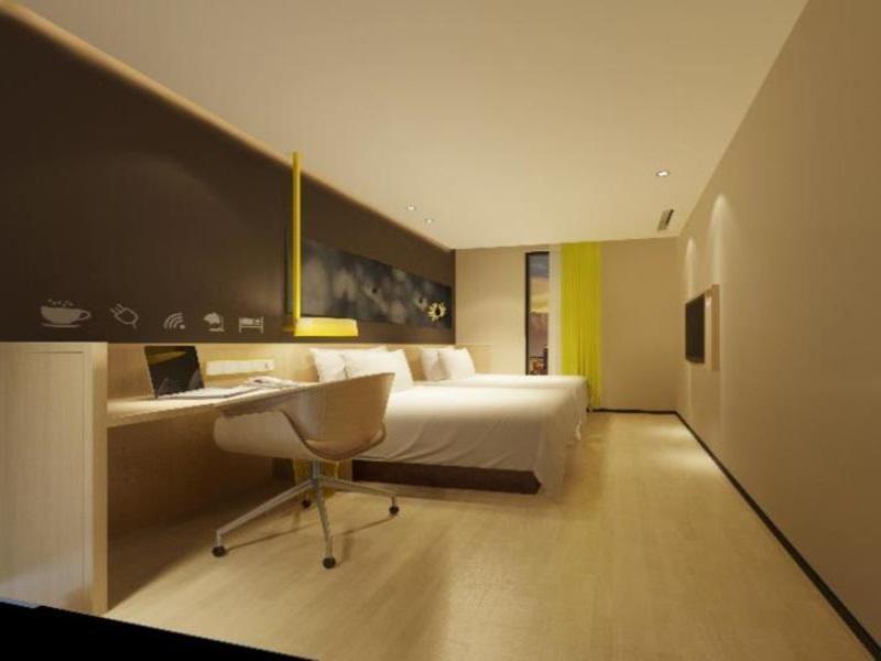 7Days Inn Yunfu Luoding Central Экстерьер фото