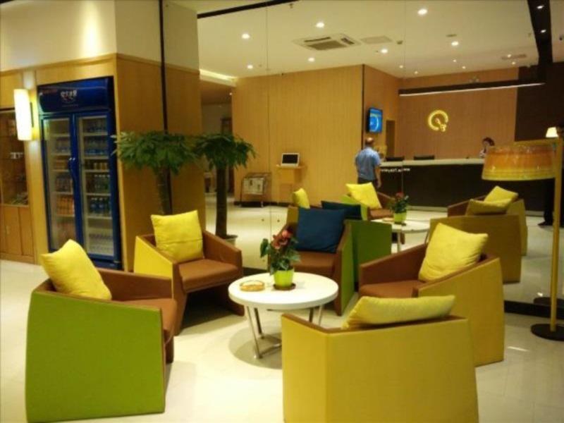 7Days Inn Yunfu Luoding Central Экстерьер фото